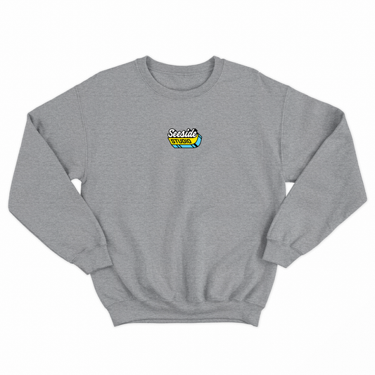 REFLECT BADGE CREWNECK - GREY